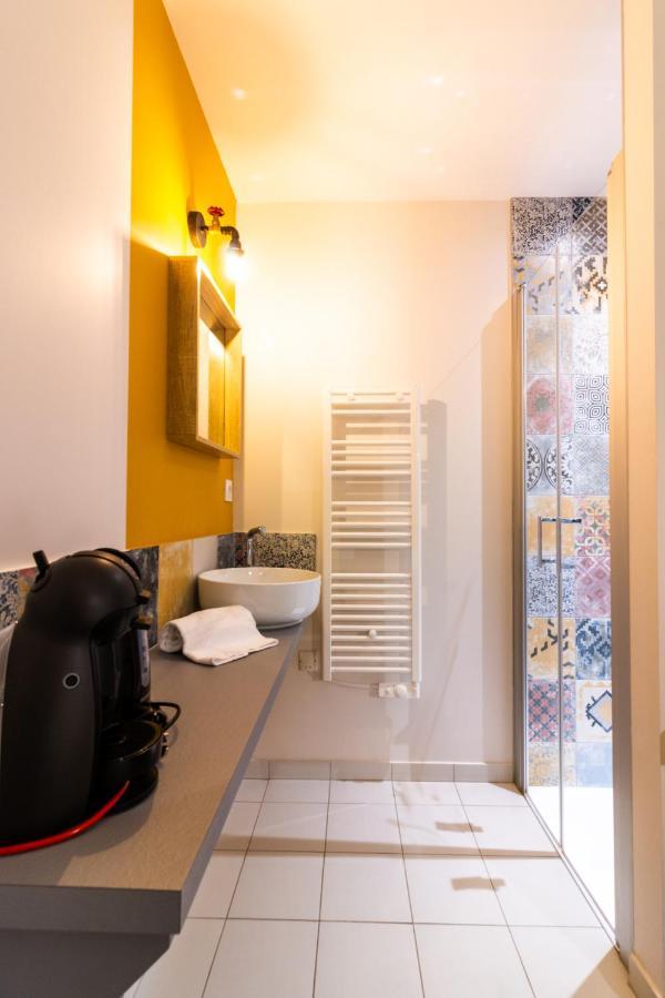 Les Halles Positives, Draps Compris 萨尔拉拉卡内达 外观 照片