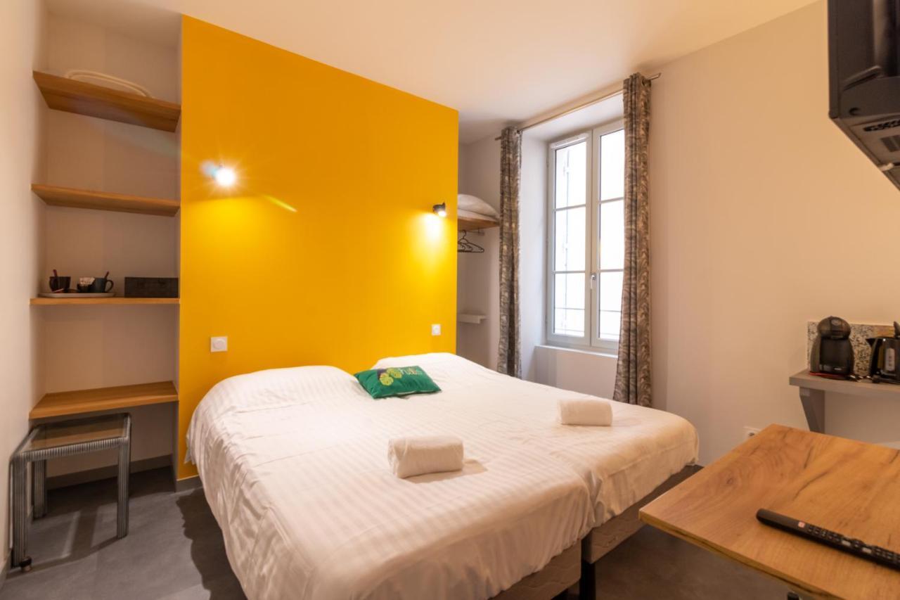 Les Halles Positives, Draps Compris 萨尔拉拉卡内达 外观 照片